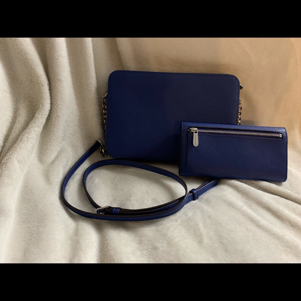 NWT Michael Kors Jetset Crossbody&Trifold Wallet - Picture 2 of 8